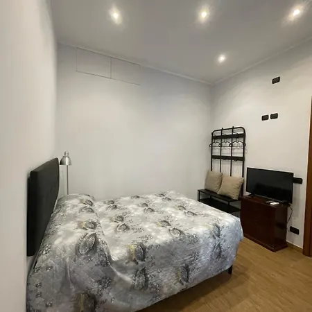 بيت ضيافة Domus روما